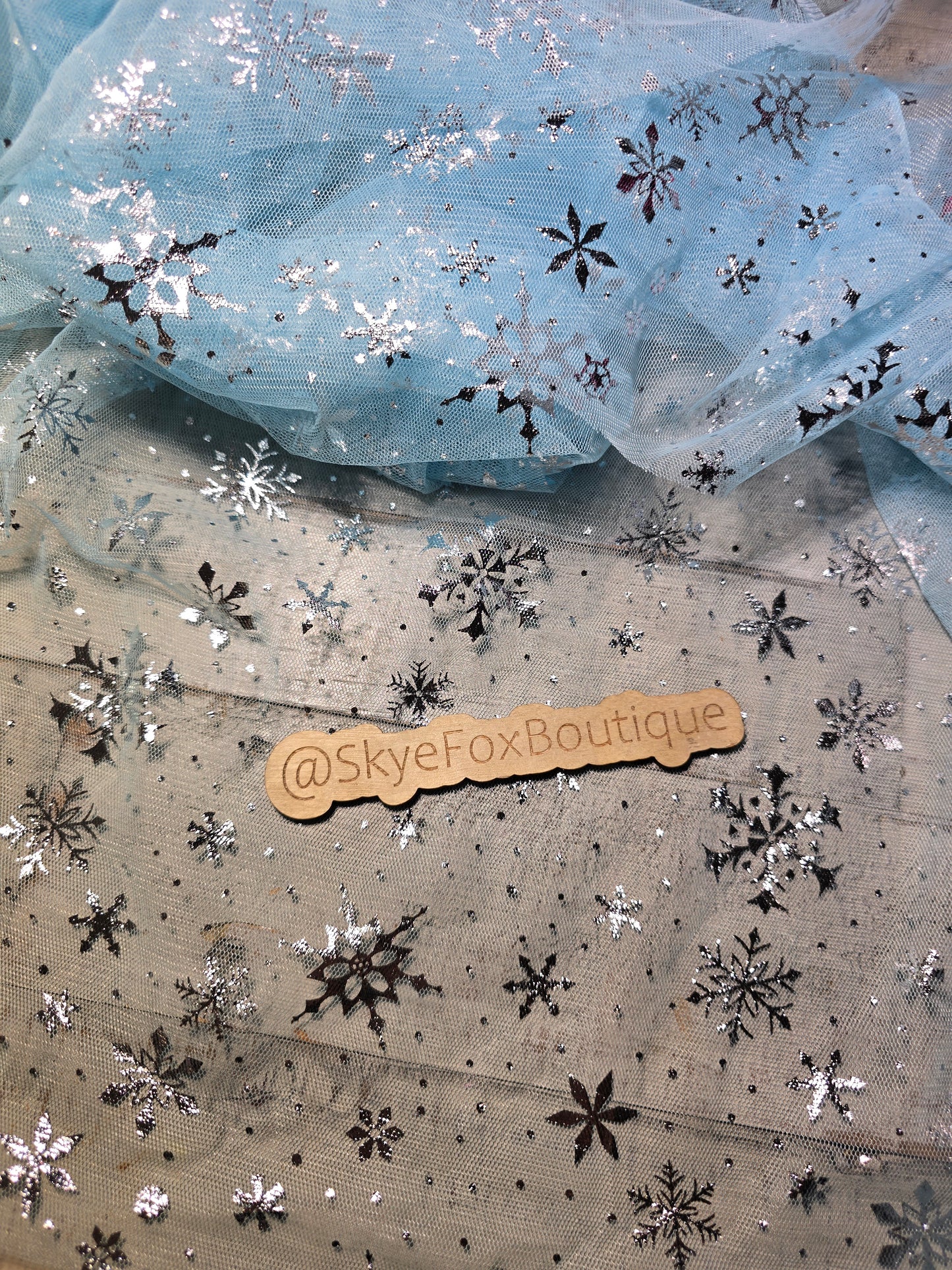 Mesh blue snow flake