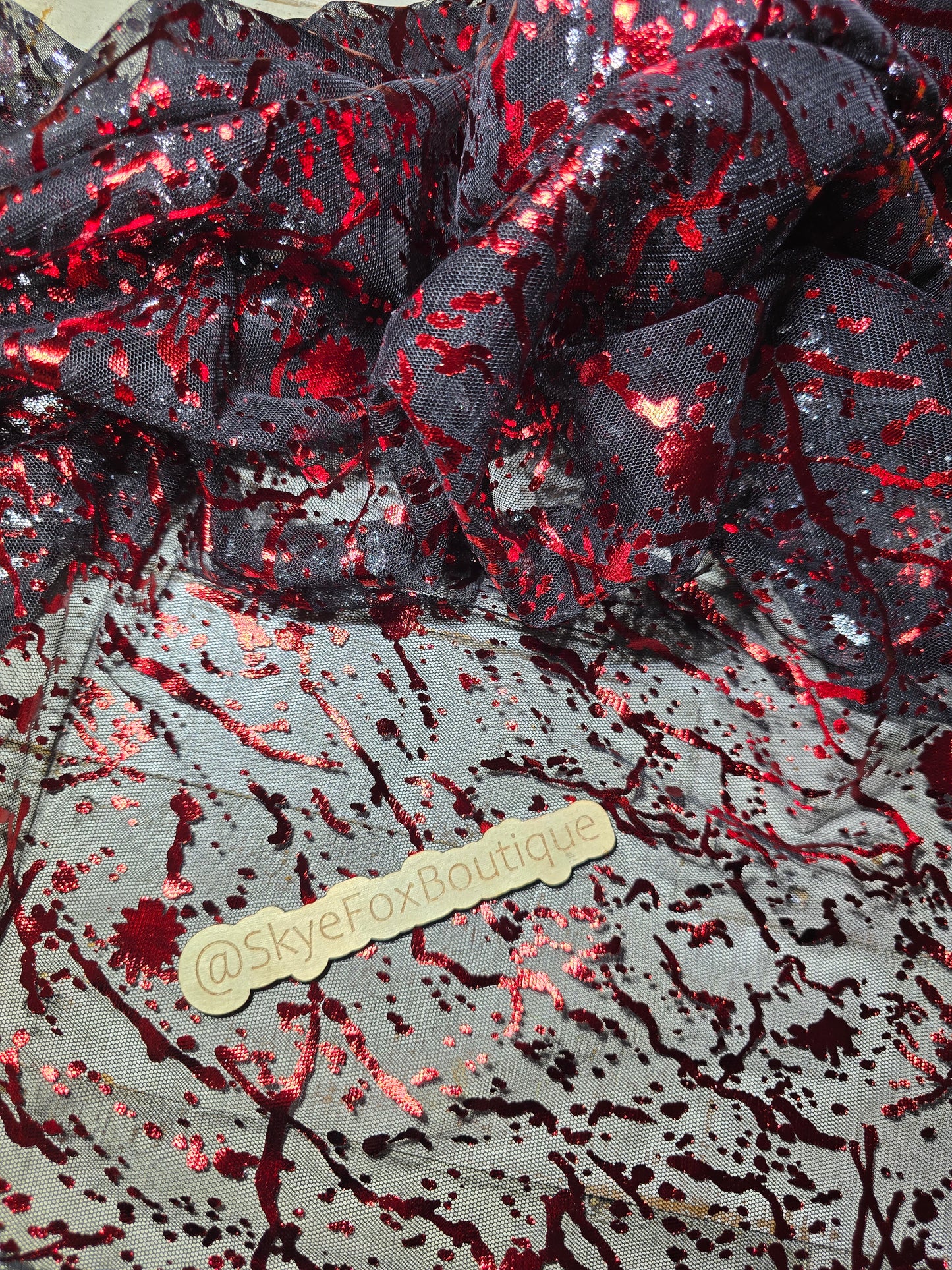Mesh black red splatter