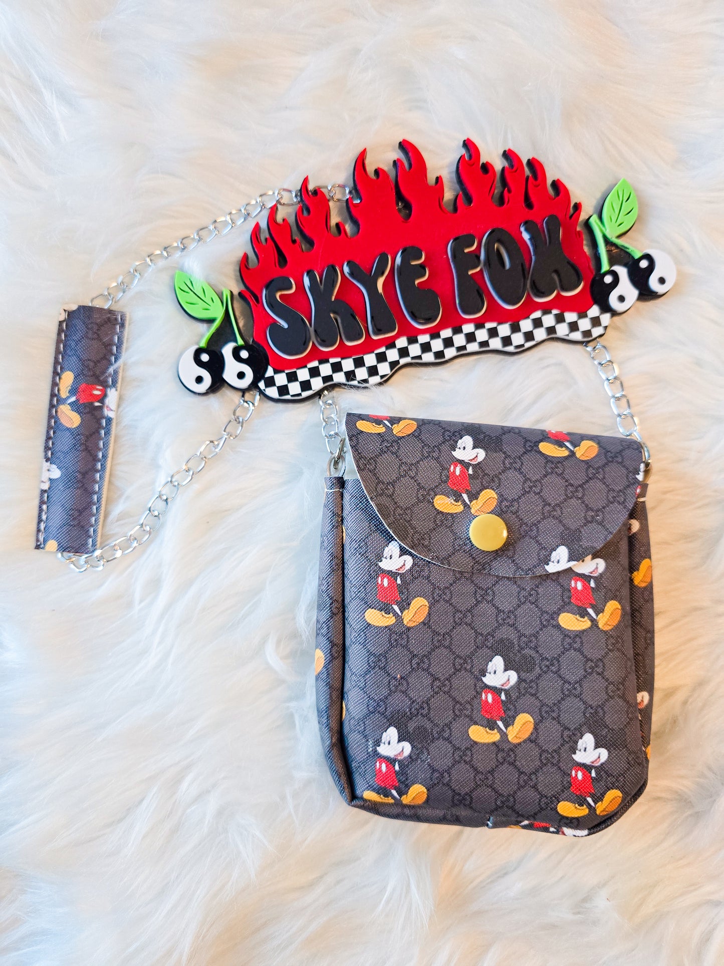 Purse mouse