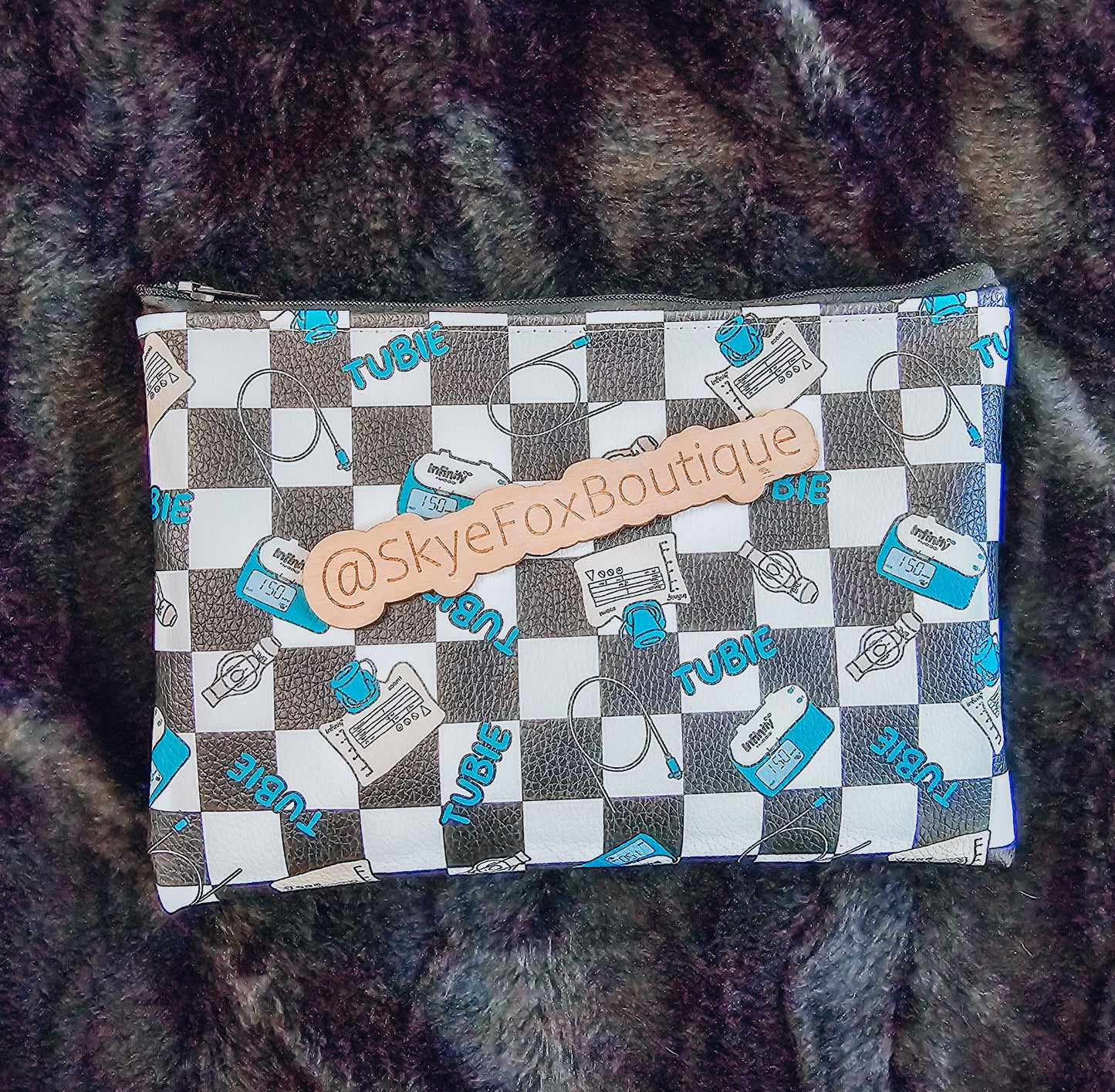 Checkered Tubie zipper Bag