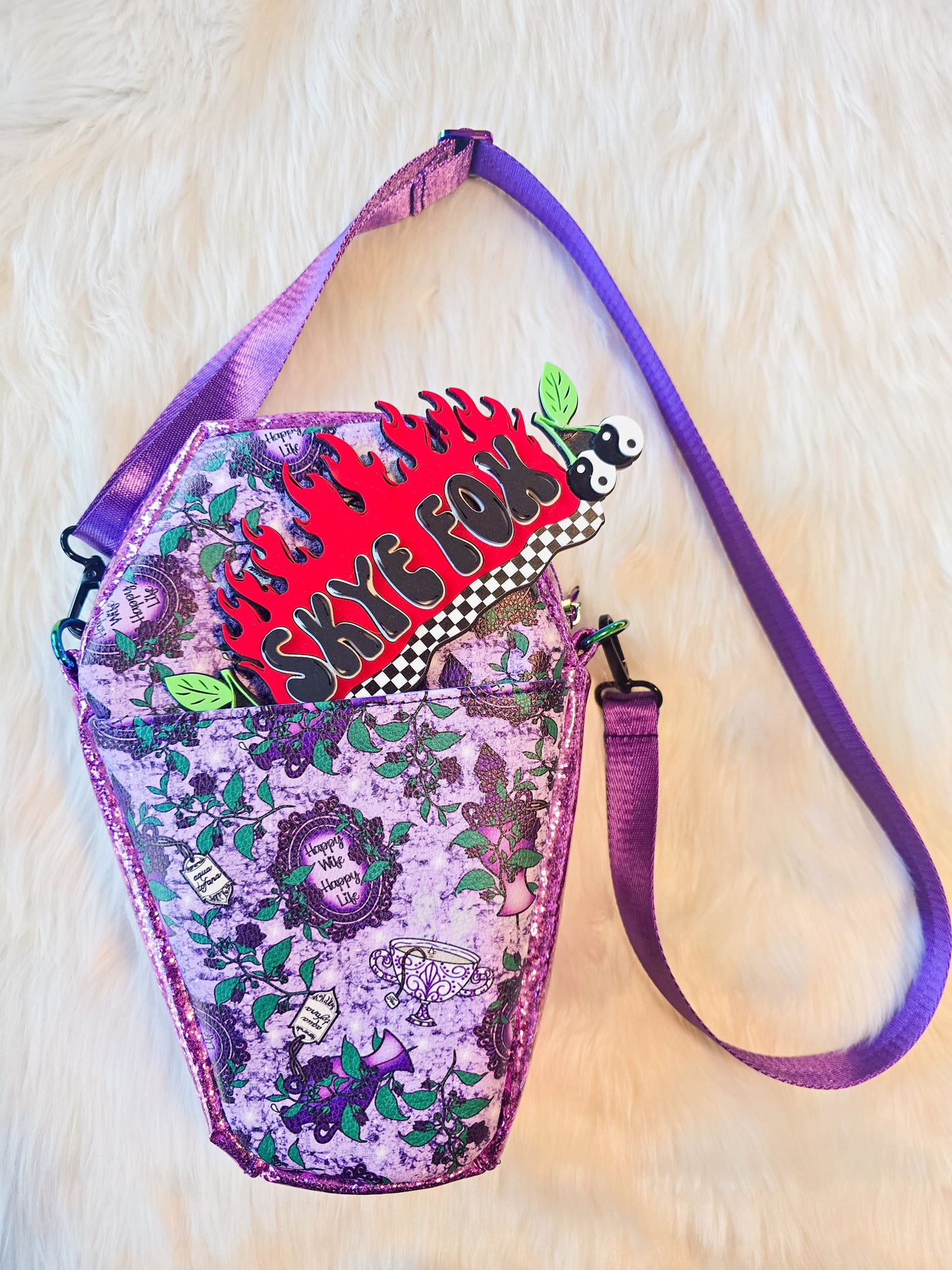 Coffin Cross body Happy wife